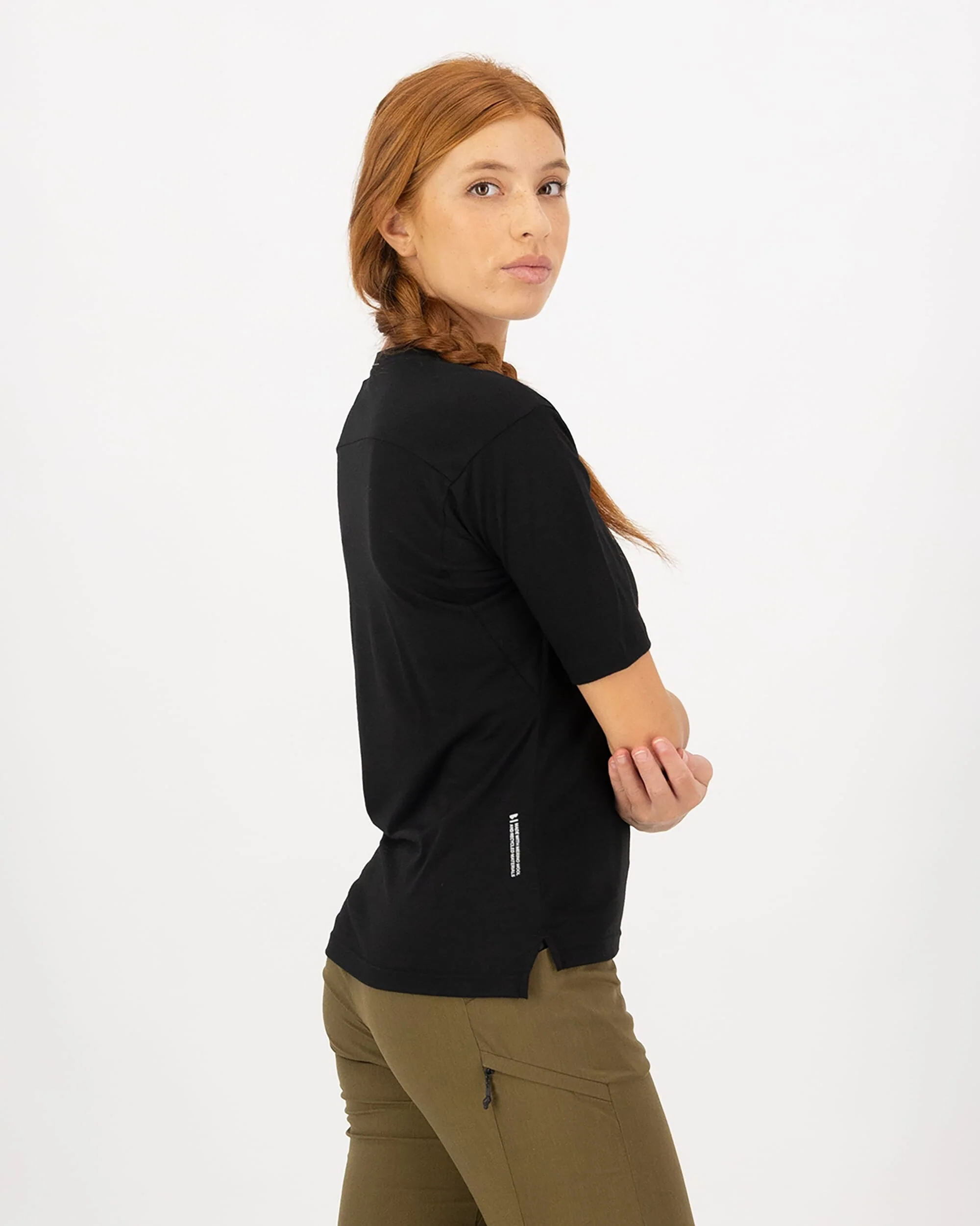 Diversion Merino Bike Jersey Short Sleeve - Black | Women's Bike Jersey - Image 4