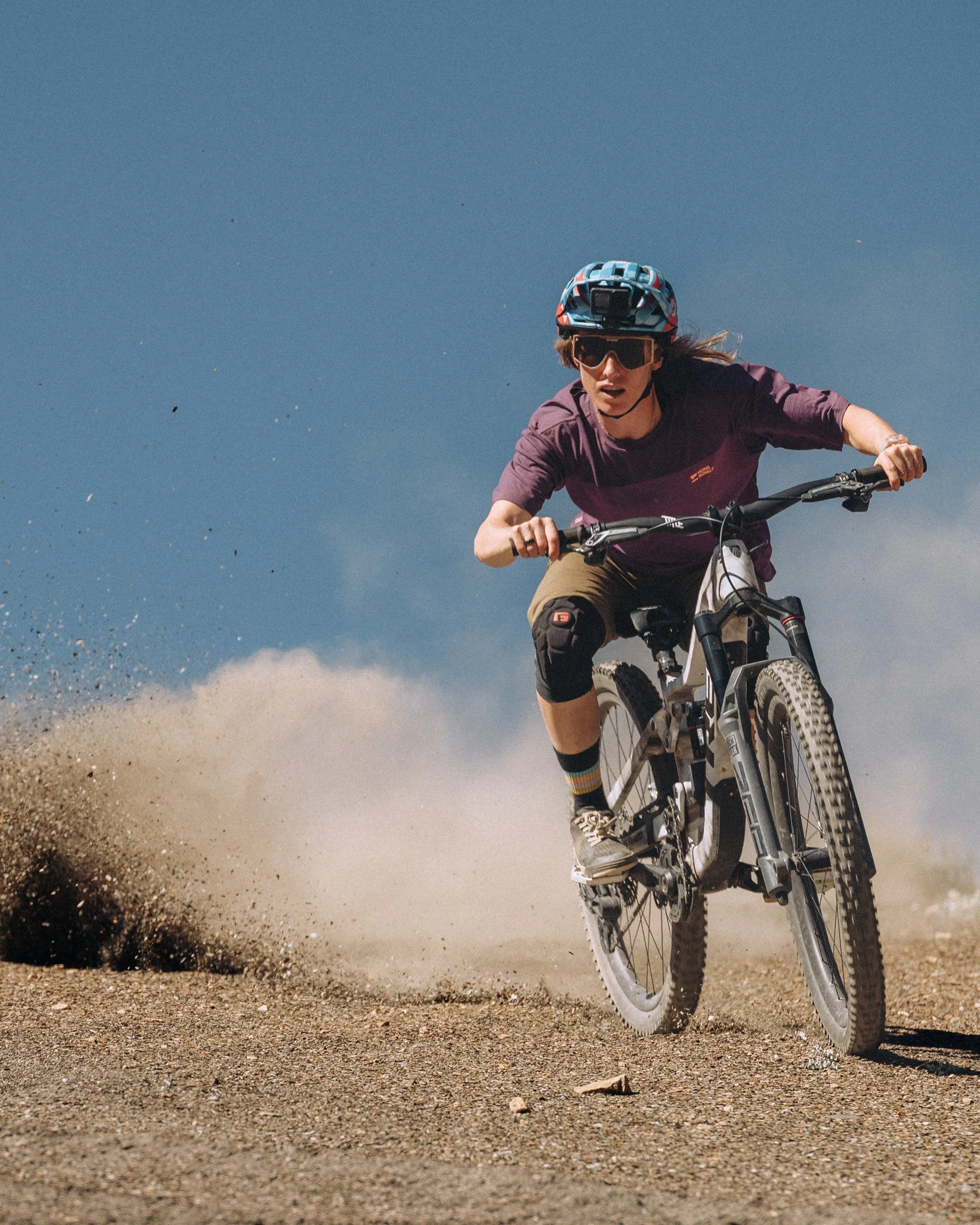 Diversion Merino Bike Jersey Short Sleeve - Ultraviolet / Boysenberry - Image 6