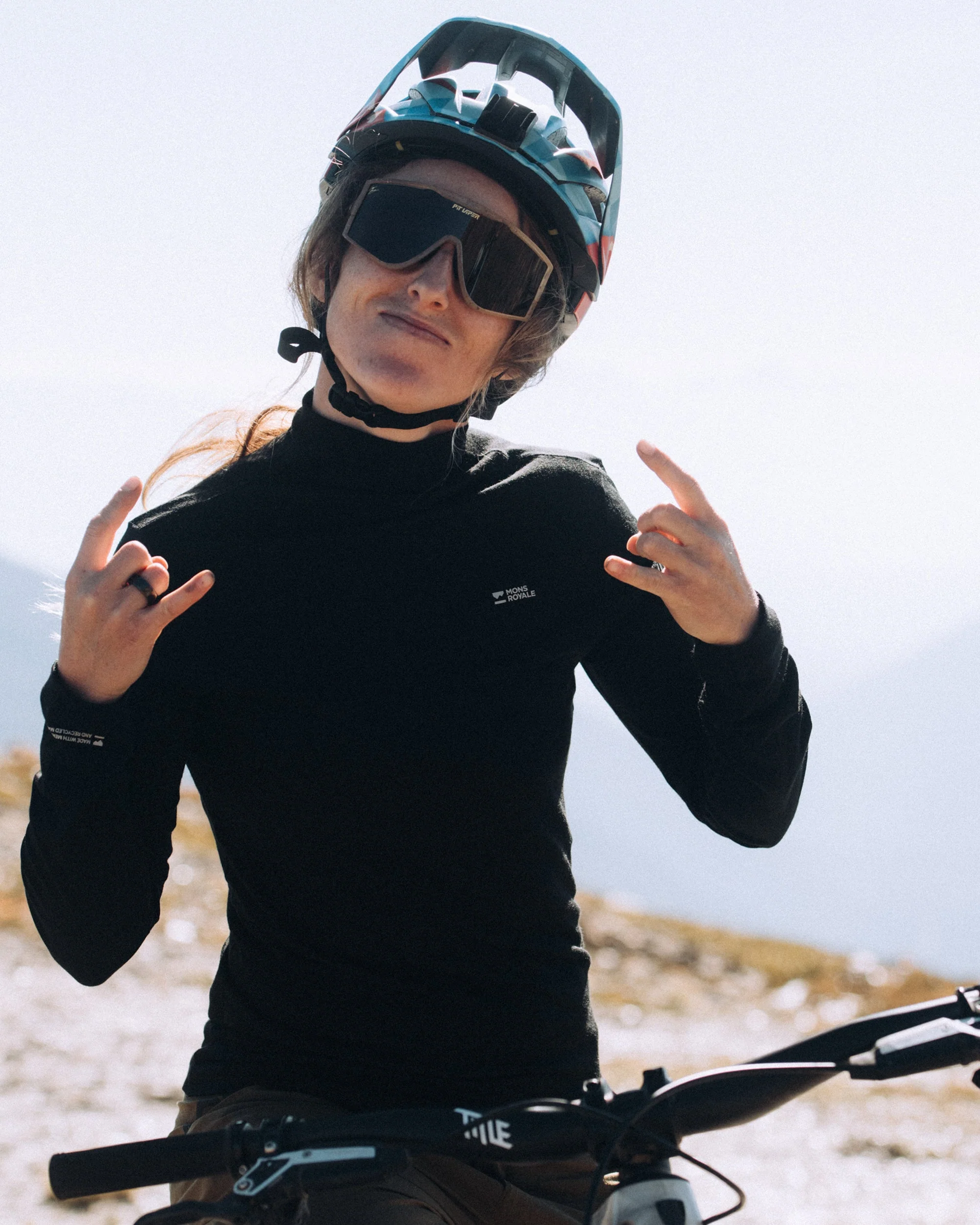 Diversion Merino Mock Neck Long Sleeve - Black | Women's Bike Jersey - Image 4