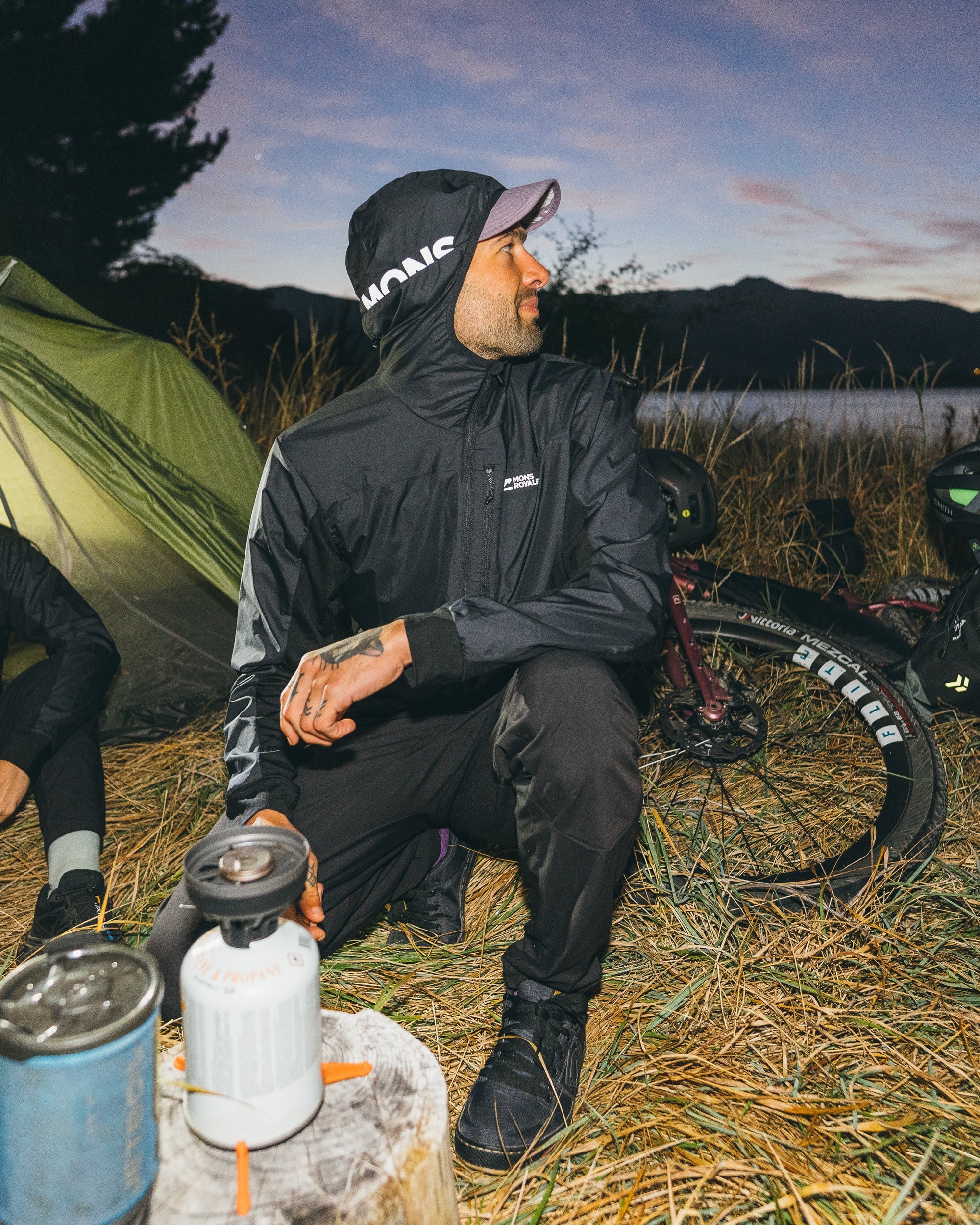 Diversion Merino Wind Jacket - Black | Men's Jacket - Image 5