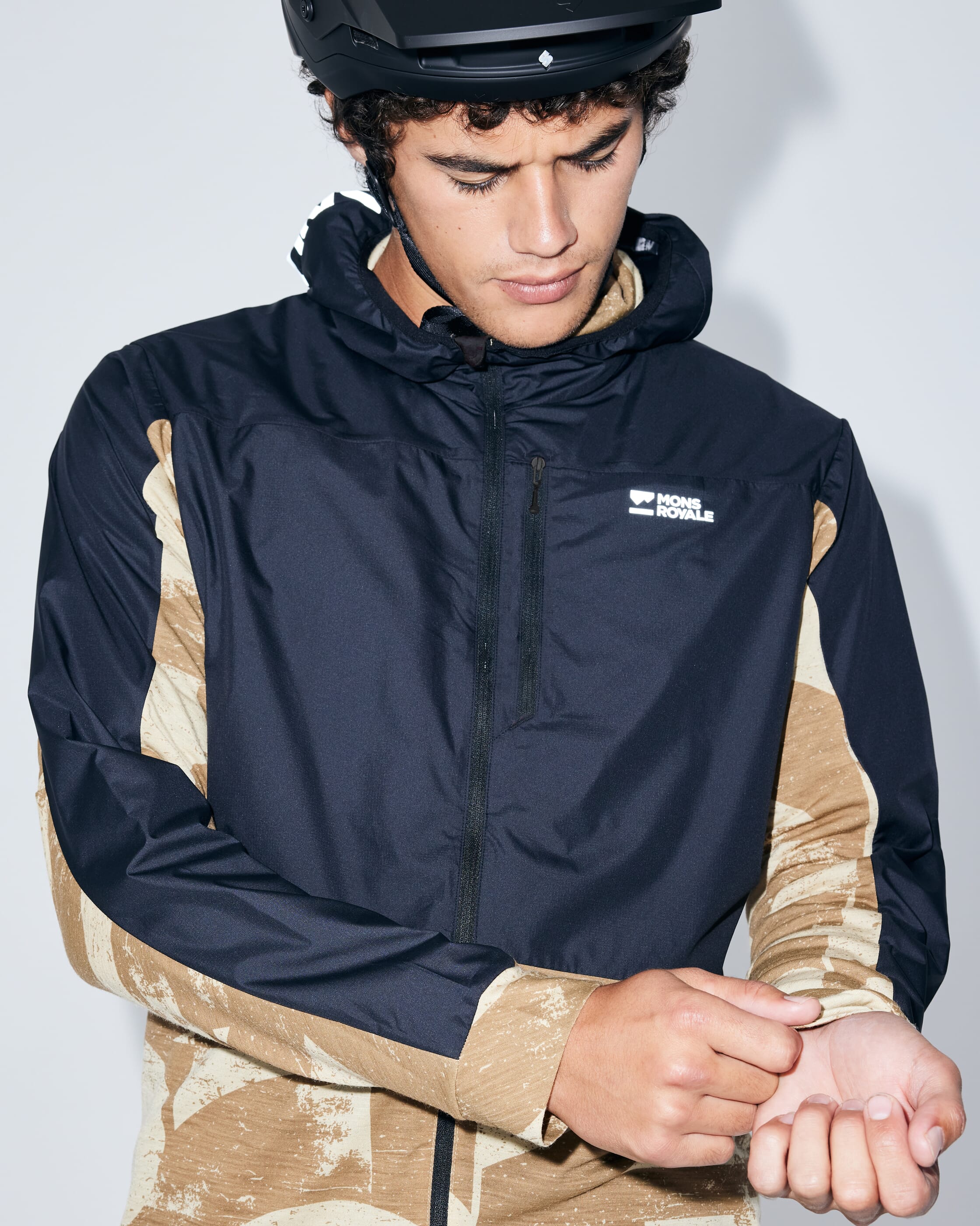 Diversion Merino Wind Jacket - Grunge / Black | Men's Jacket - Image 7