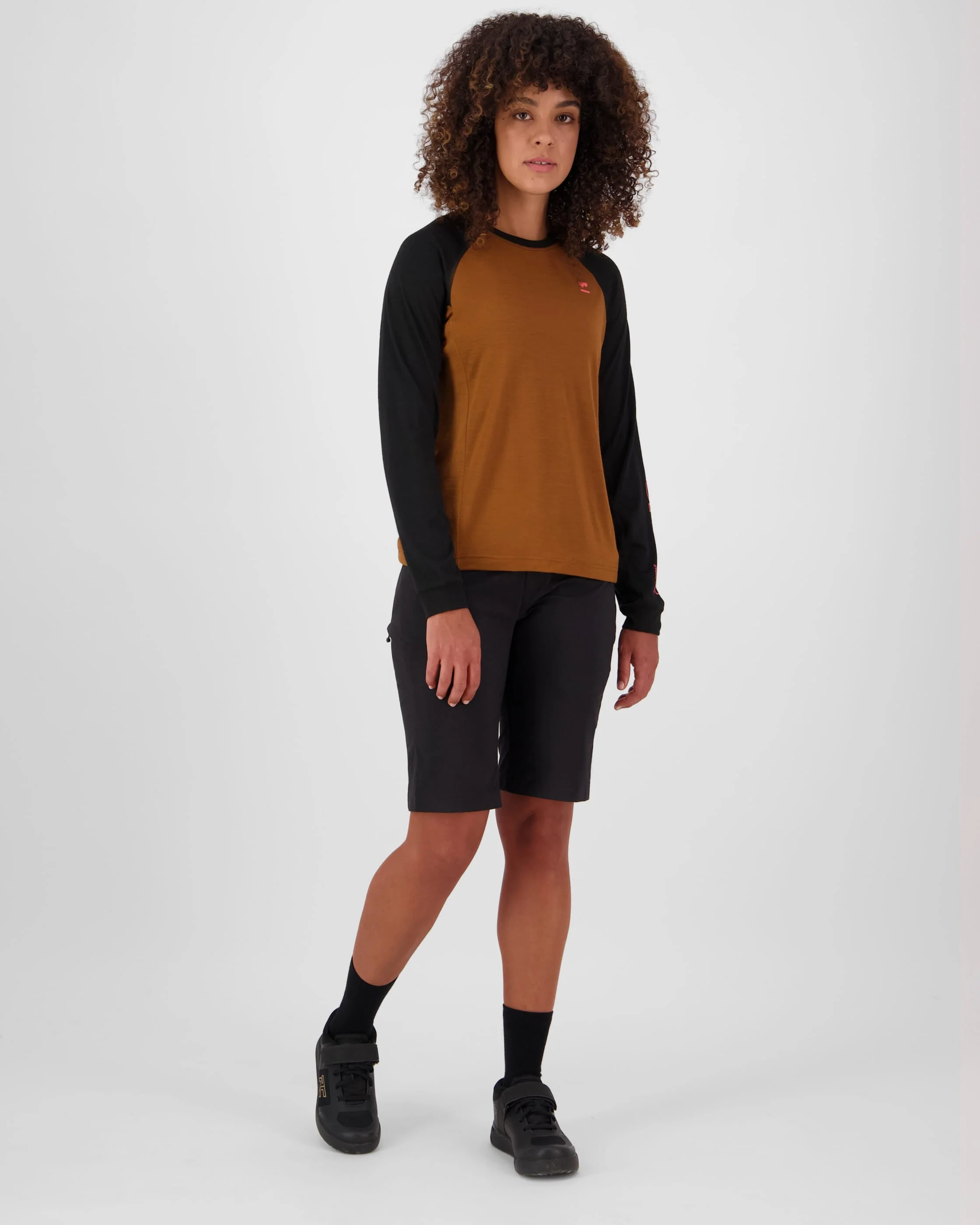 Tarn Merino Long Sleeve - Caramel / Black | Women's Bike Jersey - Image 5